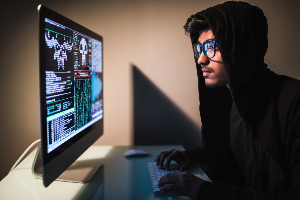 cuanto cobra hacker etico espana